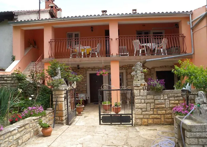 아파트 In - Istrien 11648 로비니